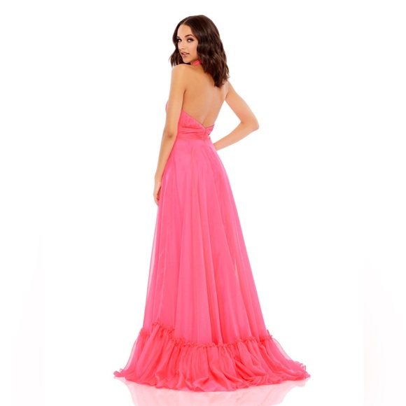 Mac Duggal High Neck Tiered Chiffon Halter Gown Size 6 NWT - Picture 4 of 8